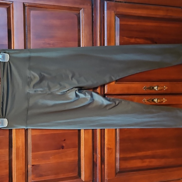 Olive Green High-Waisted or Fold-Over Leggings, Sz Sm/M - Picture 3 of 4